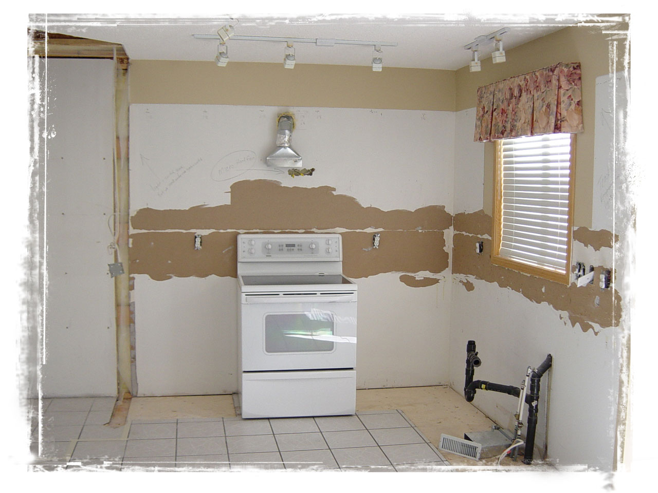 Kitchen Remodelling and Renovations - Before